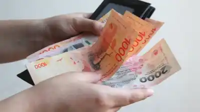 Familias pampeanas ahogadas en deudas: las financieras extrabancarias y el hostigamiento que desespera a los consumidores