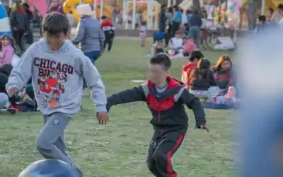 Con patines, barriletes y mucha diversión: así arrancó el Mes de las Infancias en Valle Viejo