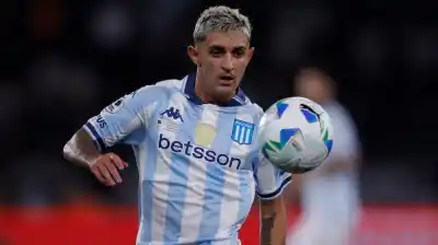 El doble movimiento de Racing que sacude el mercado: llega un refuerzo para la defensa y se va un campeón