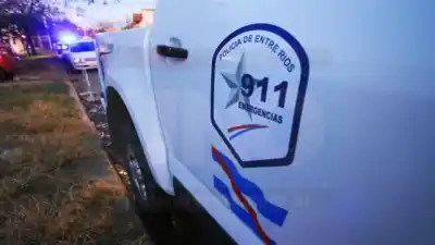 Dos disparos en plena mañana: un joven terminó herido y la policía ya detuvo a dos sospechosos