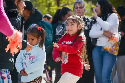 Una marea de colores y risas: así arrancaron los festejos por el Día del Niño en el Parque de las Naciones