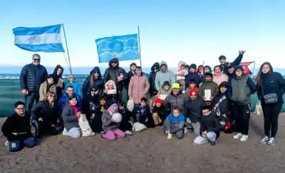 El frío no frenó a las familias: Playa Unión celebró el Día de las Infancias con una propuesta que sorprendió a todos