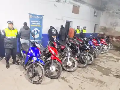 Madrugada de operativo en Famaillá: 16 motos retenidas y 10 demorados en pleno control