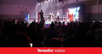 El boxeo de Santa Cruz estrenó un ring profesional en una noche histórica en el Lucho Fernández