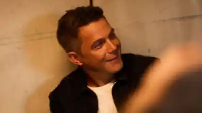 El regalo que dejó sin palabras a Alejandro Sanz en su paso por Argentina