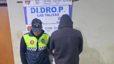 Un sospechoso de 28 años fue detenido con más de mil municiones y un cuchillo en Las Talitas