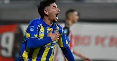 El sombrero que desató la locura: el golazo de Alan Rodríguez que le dio el triunfo a Central