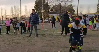 Una tarde para regalar sonrisas: la movida solidaria que prepara Peñarol en Olmos