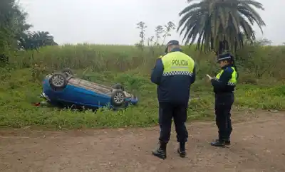Volcó su auto en la Ruta 320 y salió ilesa: el milagro que asombra en Leales