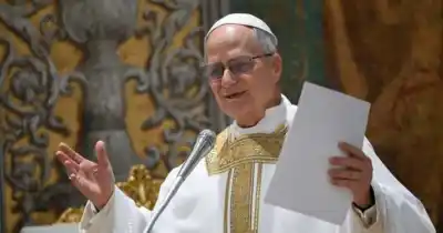 El pedido que incomoda al Vaticano: quieren que el Papa visite una villa