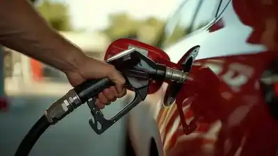 La nafta en CABA y PBA: cuánto cuesta hoy llenar el tanque y qué marca te conviene