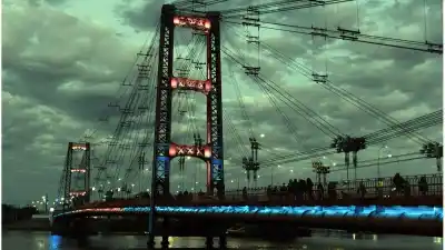 El Puente Colgante de Santa Fe volvió a brillar: así quedó tras 45 días de trabajo