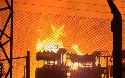 Un incendio en una subestación de Edelap dejó sin luz a miles de platenses: los barrios afectados y las claves de la restitución