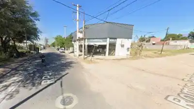Rompió el blíndex de una carnicería en San Isidro y huyó con la caja registradora