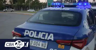 Dos tragedias en una madrugada: motociclista y peatón pierden la vida en Córdoba