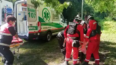 Tragedia en San Antonio: murió al caer a un precipicio mientras miraba una gallina