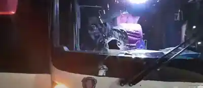 Terror en la Ruta 34: apedrearon un colectivo y una azafata terminó herida