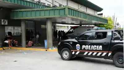 Disparo en el barrio Independencia: Un adolescente herido y un sospechoso en fuga