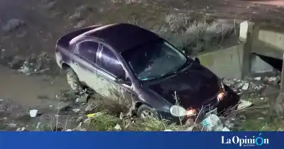 Susto en Río Gallegos: un jubilado despistó en avenida Asturias y preocupó a los vecinos