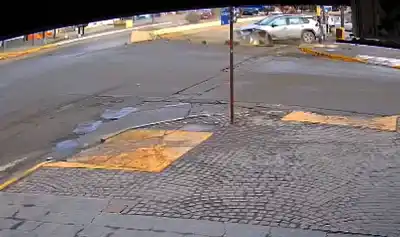 Chocó contra un cantero y el alcoholímetro lo delató: quedó aprehendido