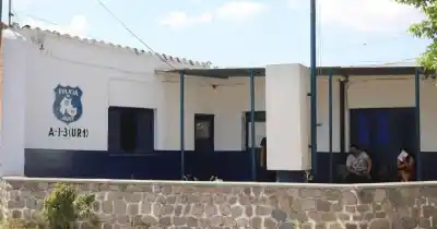 Violencia en San Pedro: un hombre atacó a su esposa y a su hijo, que intentó defenderla