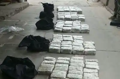 La Policía de La Rioja desbarata una banda tucumana en un hotel céntrico: cuatro detenidos y droga secuestrada