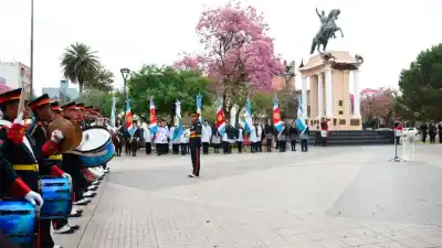 Santiago del Estero honró al General San Martín: el emotivo acto que reunió a las máximas autoridades provinciales