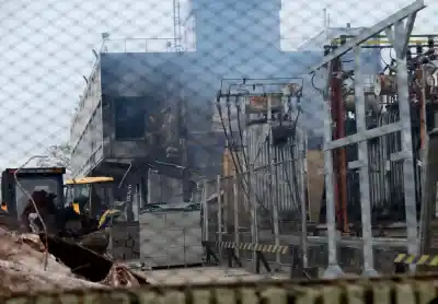 Incendio en La Plata: EDELAP ya restableció la luz a 43 mil usuarios y sigue el operativo