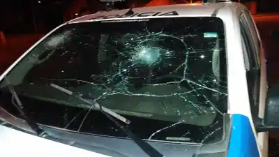 Un festejo del Día del Niño terminó en batalla campal: atacaron a la policía y hasta rompieron un patrullero