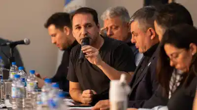 “No hay milagro de Milei”: Domínguez cruzó a Márquez y defendió el esfuerzo neuquino en Vaca Muerta