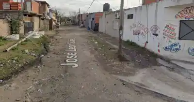 Lo ejecutaron de cuatro balazos en plena calle y el sospechoso cayó herido: el insólito final