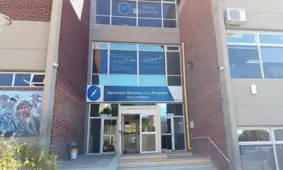 Docentes y no docentes de la UNPSJB lanzan un paro por una semana: qué reclaman