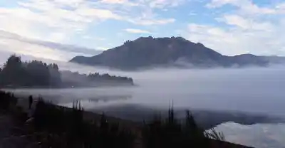 Inversión térmica, hielo negro y un riesgo que preocupa: así arranca la semana en Bariloche