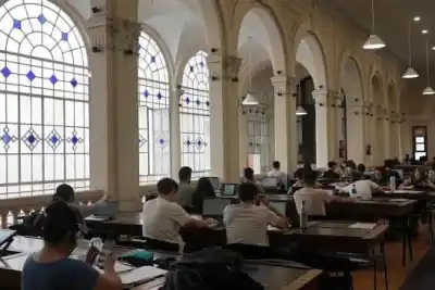 Estudiar fuera de Tierra del Fuego: el costo que obliga a las familias a traer de vuelta a sus hijos