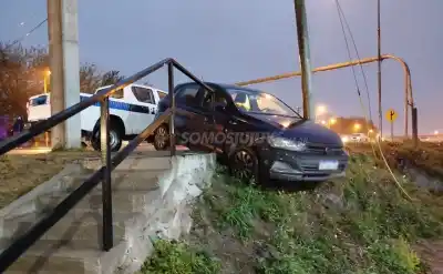 El insólito lugar donde amaneció un auto en Jujuy