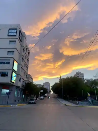 El viento no da tregua: alerta amarilla y ráfagas de hasta 87 km/h en Comodoro