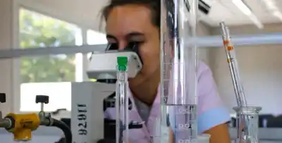 Más de 600 estudiantes de Farmacia, Bioquímica y Biotecnología se darán cita en Posadas para un congreso que promete revolucionar la ciencia