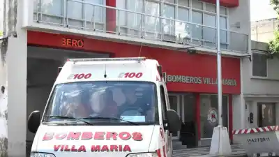 Choque en Villa María: joven motociclista terminó hospitalizada y hay un detalle que desconcierta