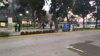 Impactante episodio en plena calle: un hombre perdió la vida tras descompensarse en el centro