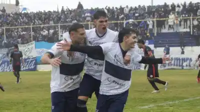 Revelaron el fixture del Torneo Regional: la zona de Comodoro y la fecha del clásico que nadie quiere perderse