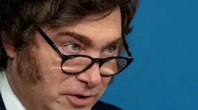 Milei prometió la libertad, pero la economía real no despega y el Gobierno ya habla de reactivar