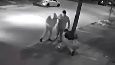 Patota encapuchada atacó a cuchillo a un adolescente en Alto Comedero