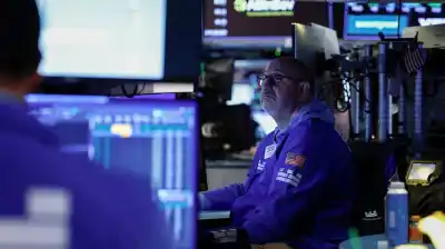 El riesgo país se dispara y golpea a las acciones: ¿qué pasó hoy en los mercados?
