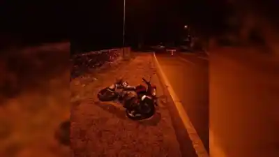 Impactante choque en San Pedro: un joven lucha por su vida y el conductor huyó