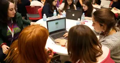 Rawson abre inscripciones para un curso gratuito de programación destinado solo a chicas