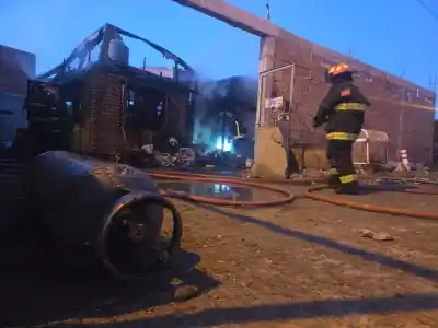 Gritos desesperados y un final trágico: murió atrapada en el incendio de su casa en Comodoro