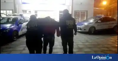 Denunció que su pareja intentó ahorcarla y el allanamiento destapó un oscuro secreto