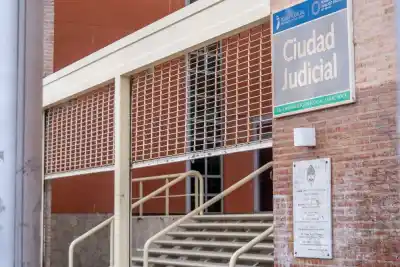 Le negaron la venta de la casa: la Justicia la protege a ella y a sus hijas tras la violencia