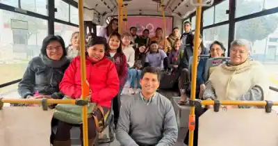 Un viaje al pasado: más de 200 adultos mayores revivieron la historia de Orán en un City Tour
