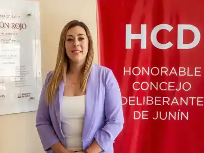 Rompió con Milei y armó su propio bloque: la concejal que sacudió a Junín